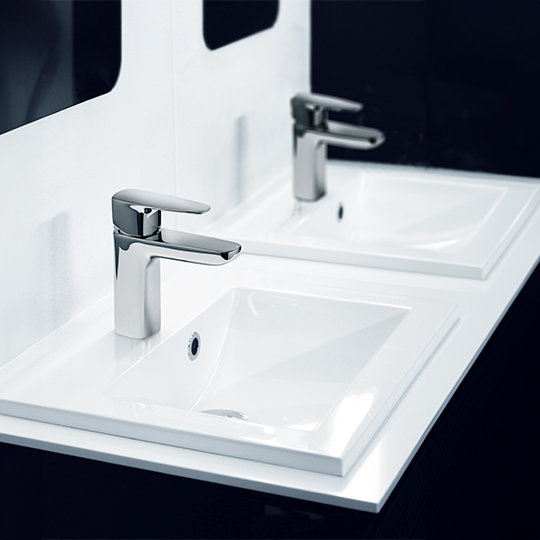 Basin Faucet thumbnail 3