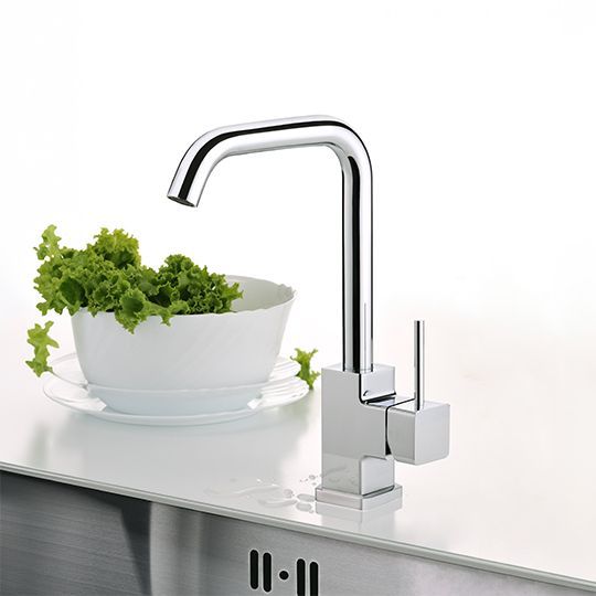 Kitchen Faucet thumbnail 3