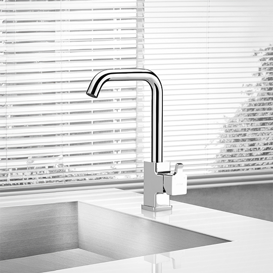 Kitchen Faucet thumbnail 4